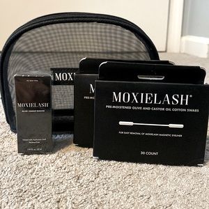 Moxie Lash accessories